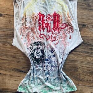 White and Red Graphic Fitted Tank Top